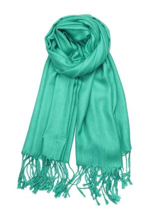 a green color scarf