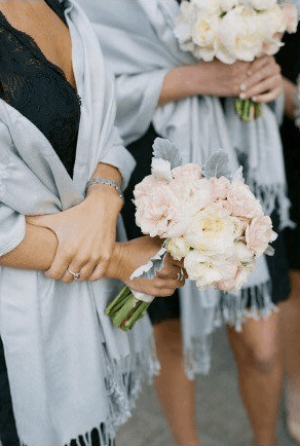 pashmina as wedding favor